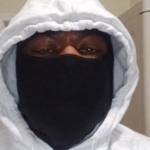 Meet your Posher, Devan